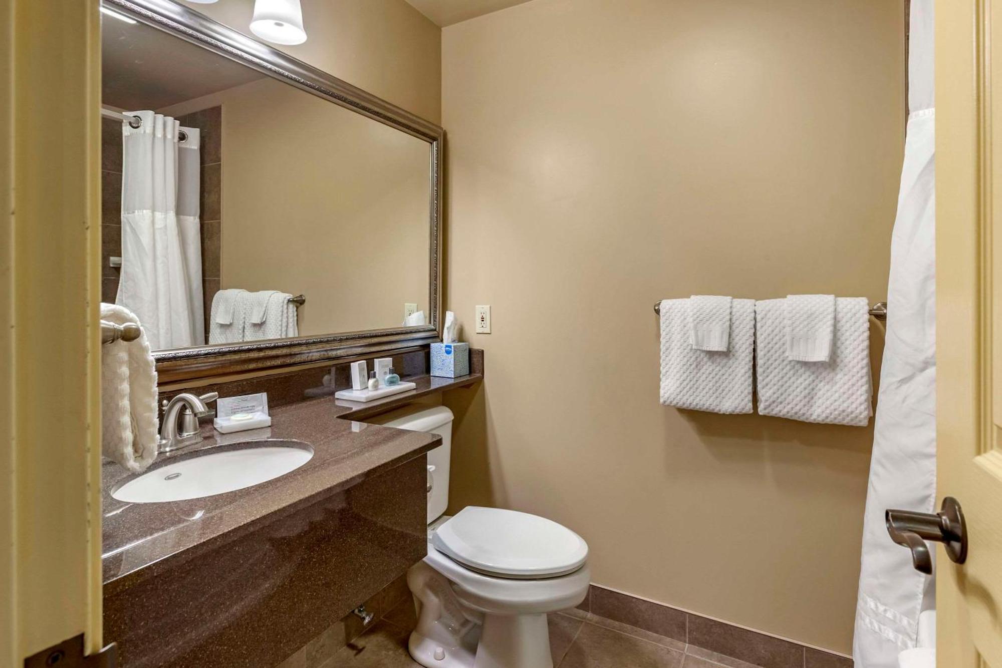 The Parlour Inn Ascend Hotel Collection Стратфорд Экстерьер фото