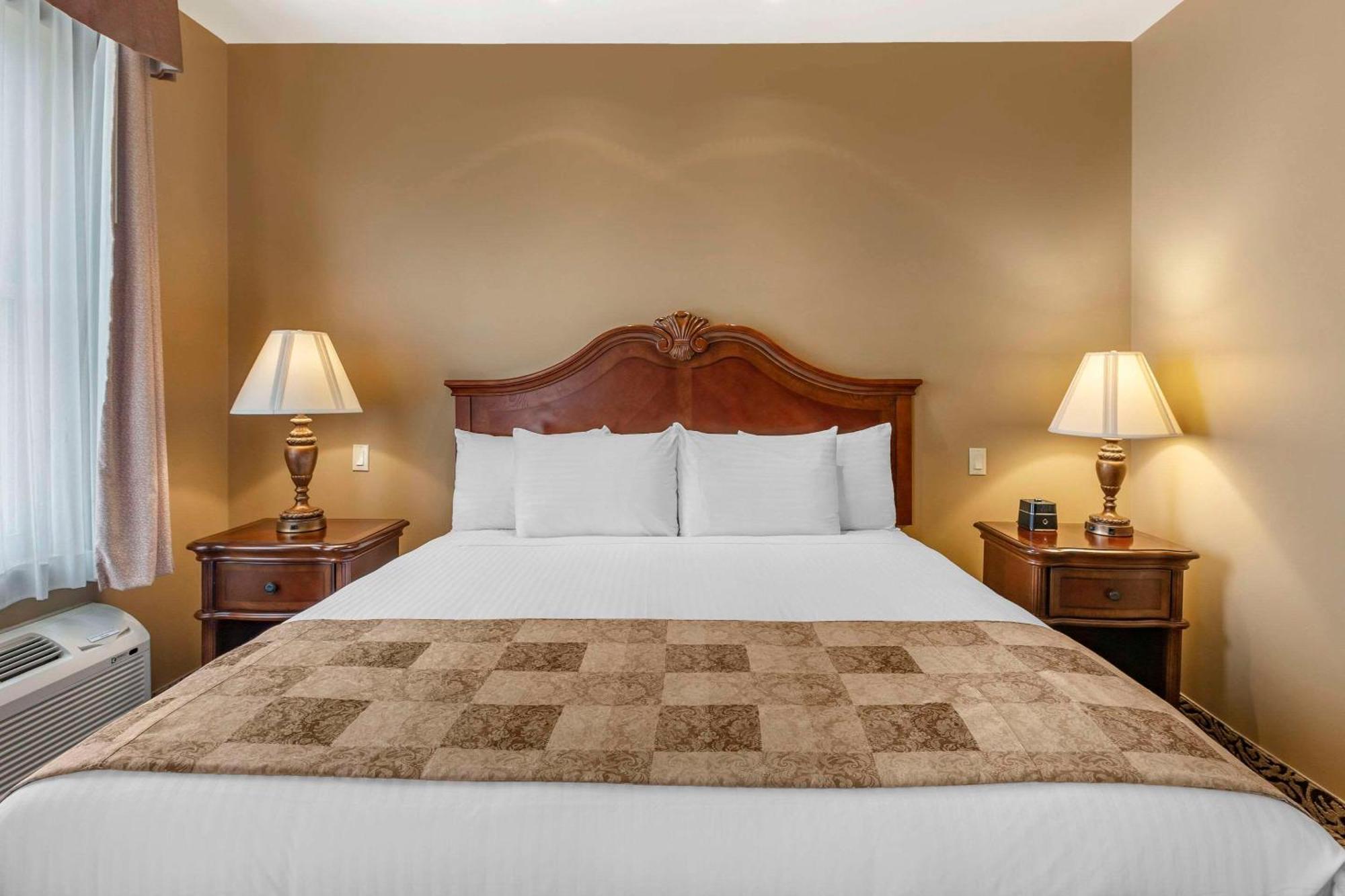The Parlour Inn Ascend Hotel Collection Стратфорд Экстерьер фото
